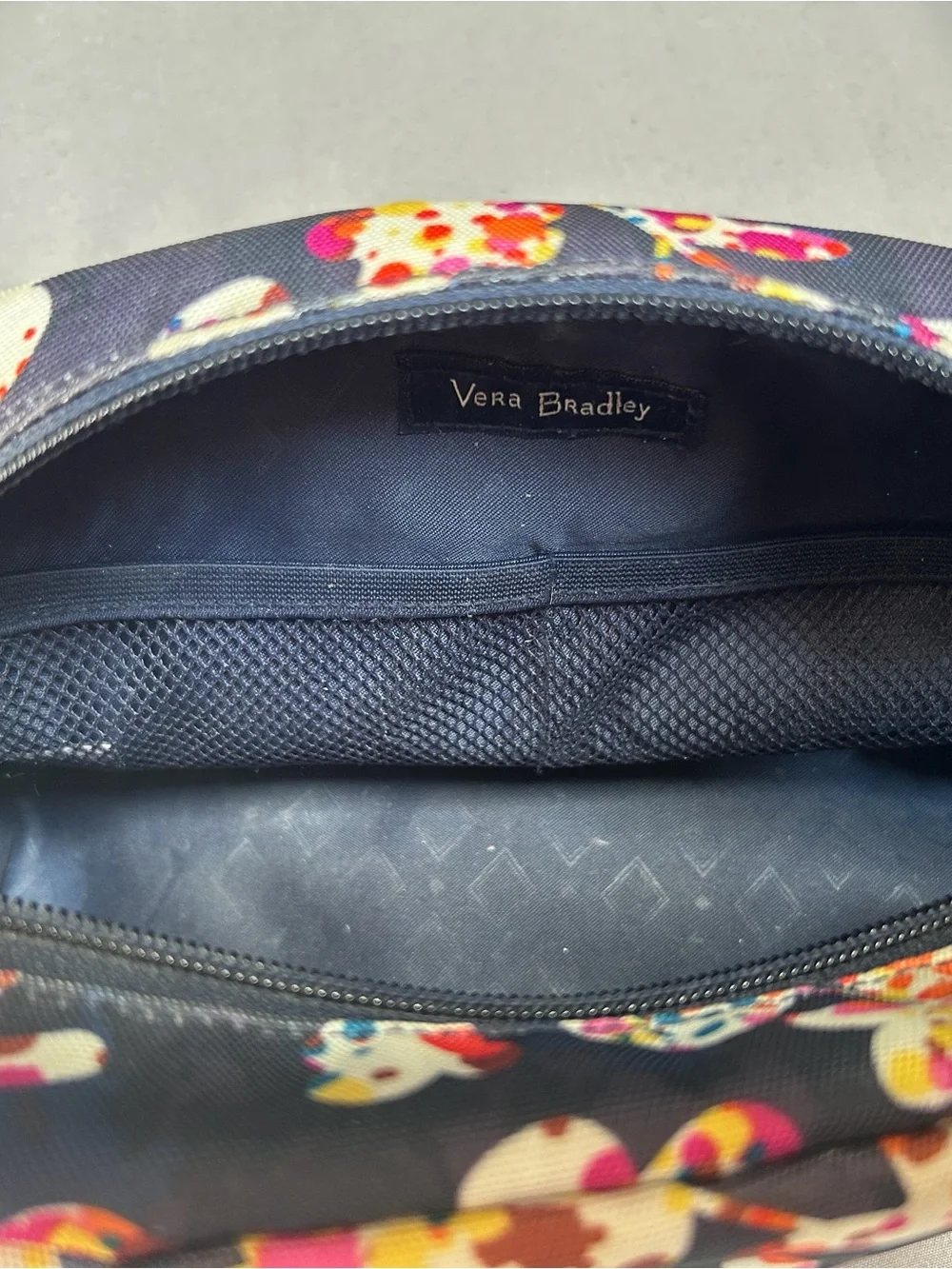 Vera Bradley compact zip